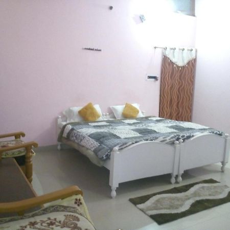 Hotel Shri Mahant Orchha 5 Mint Walking From Ram Raja Temple Ngoại thất bức ảnh