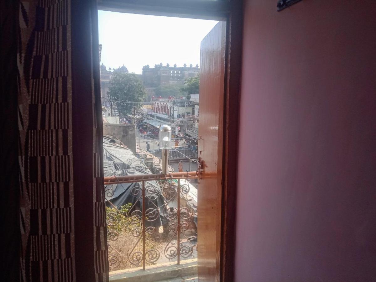Hotel Shri Mahant Orchha 5 Mint Walking From Ram Raja Temple Ngoại thất bức ảnh